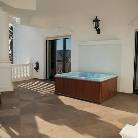 Villa Palazzo Montagna